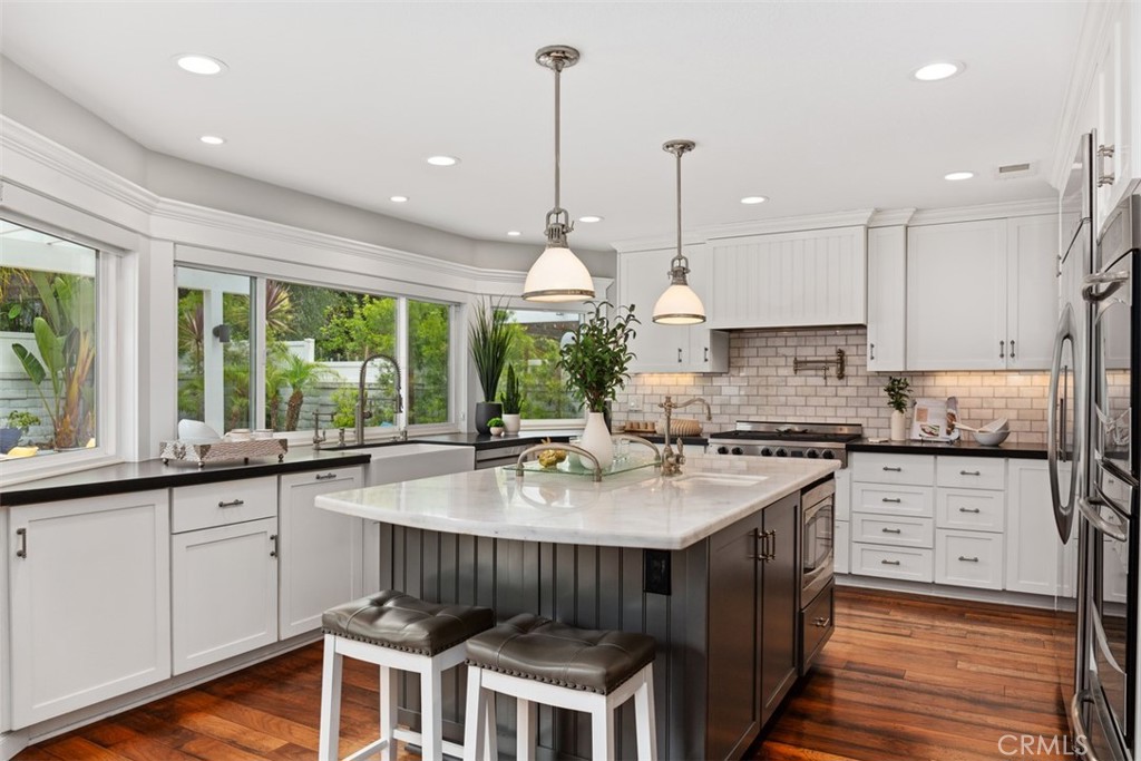 26505 Avenida Veronica