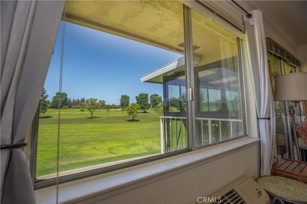 2386 Via Mariposa W 3G