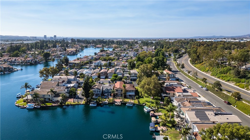 21942 Yellowstone Lane