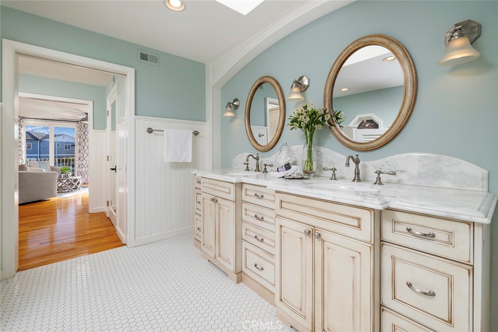 16471 Barnstable Circle