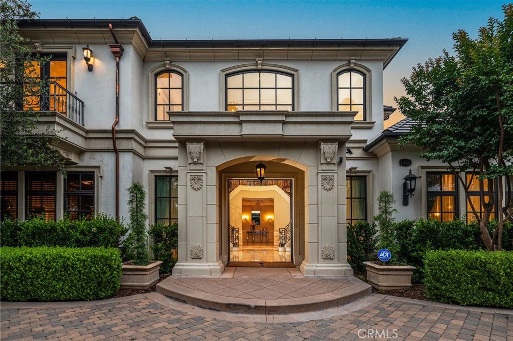 1122 S Santa Anita Avenue