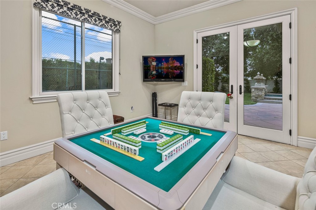 1122 S Santa Anita Avenue