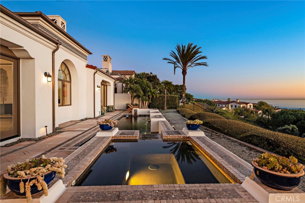 14 Rockshore Bluff