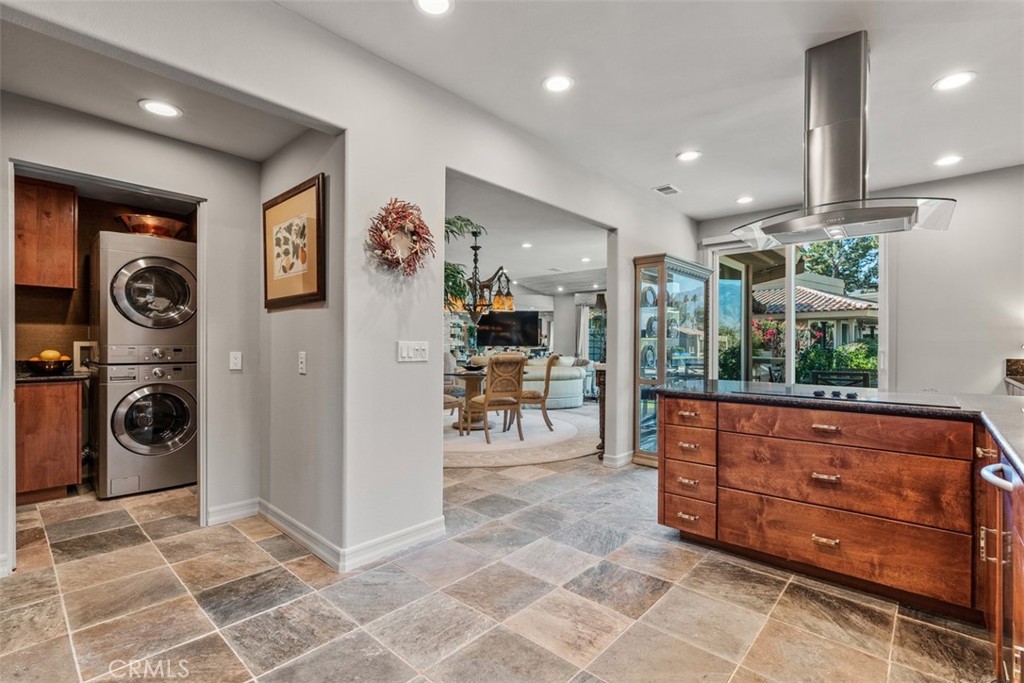 210 Desert Lakes Drive