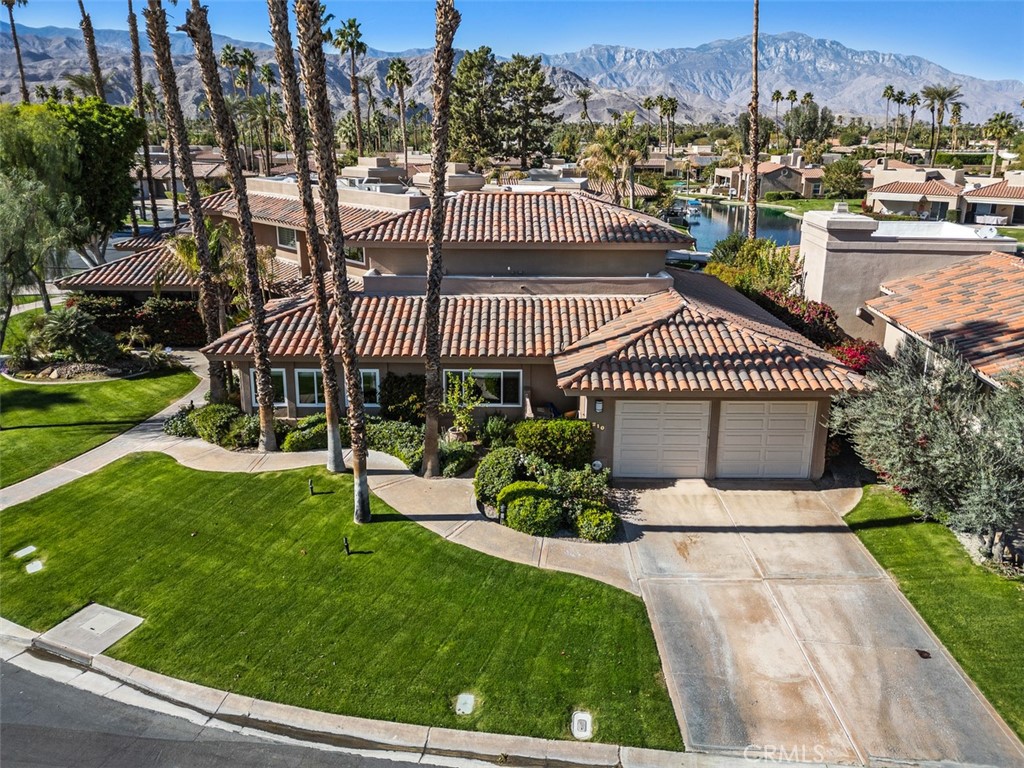 210 Desert Lakes Drive