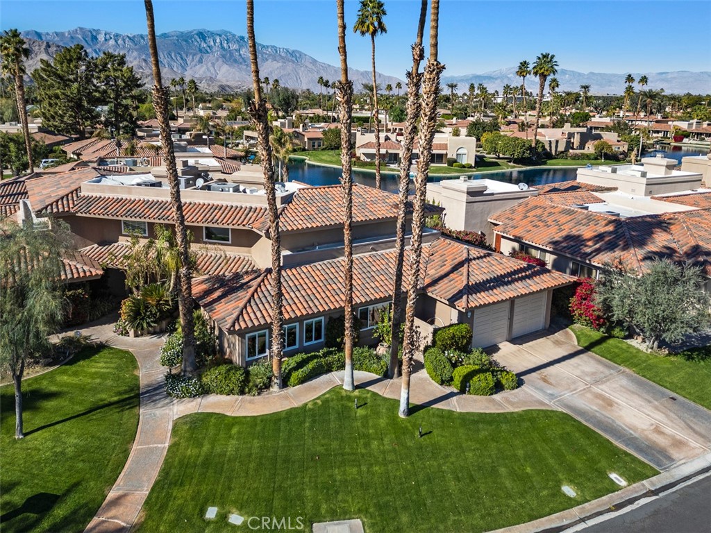 210 Desert Lakes Drive