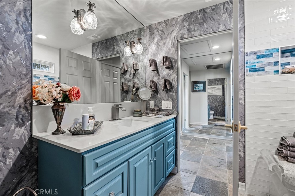 210 Desert Lakes Drive