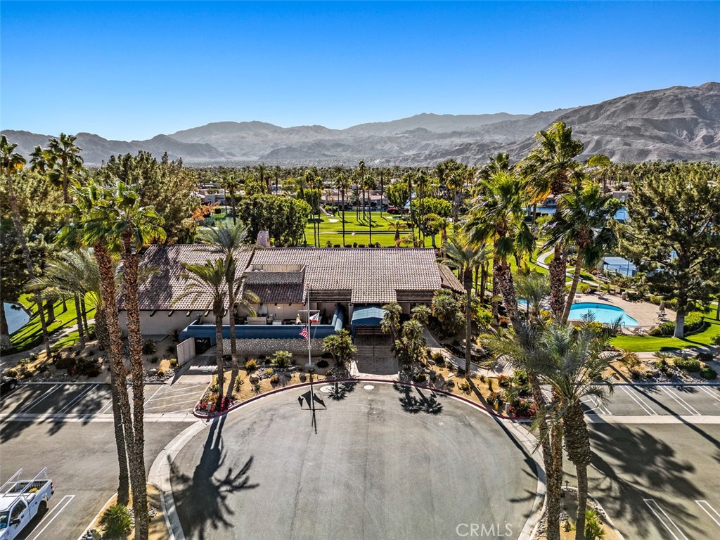 210 Desert Lakes Drive