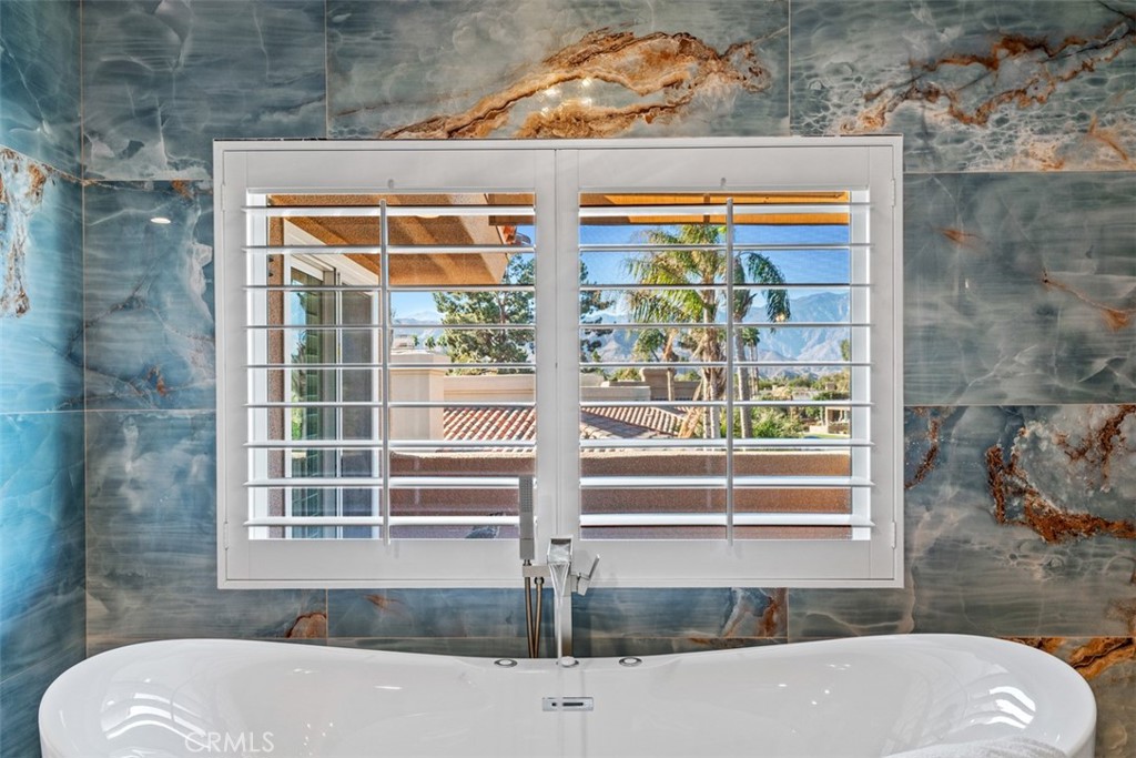 210 Desert Lakes Drive