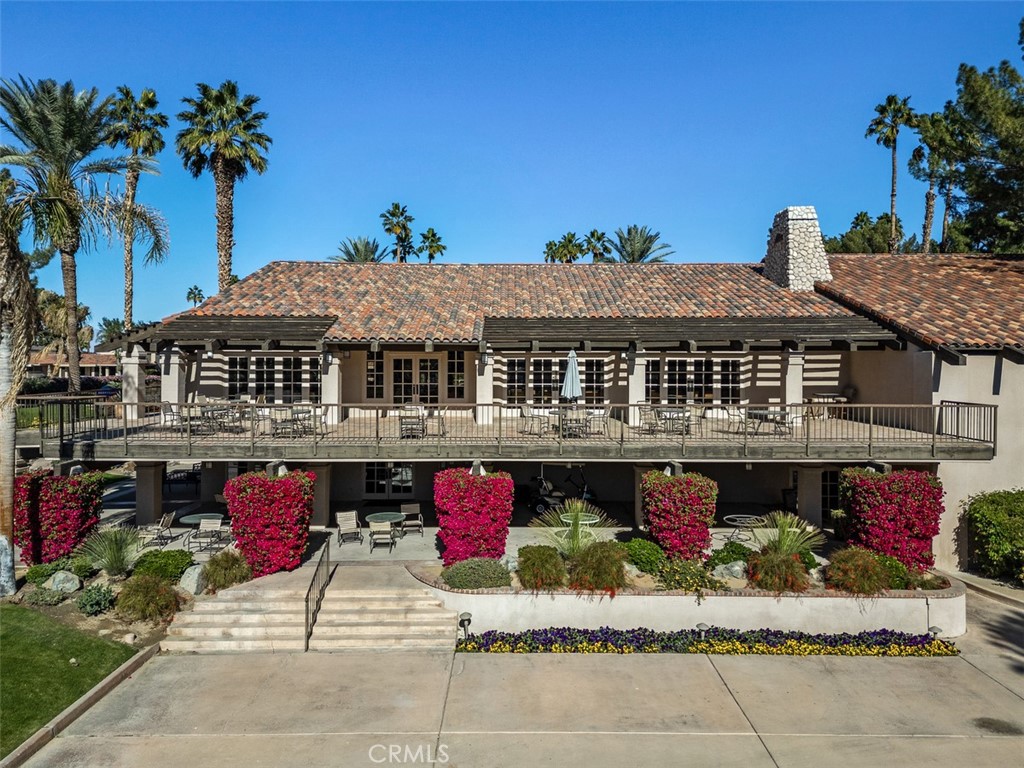 210 Desert Lakes Drive