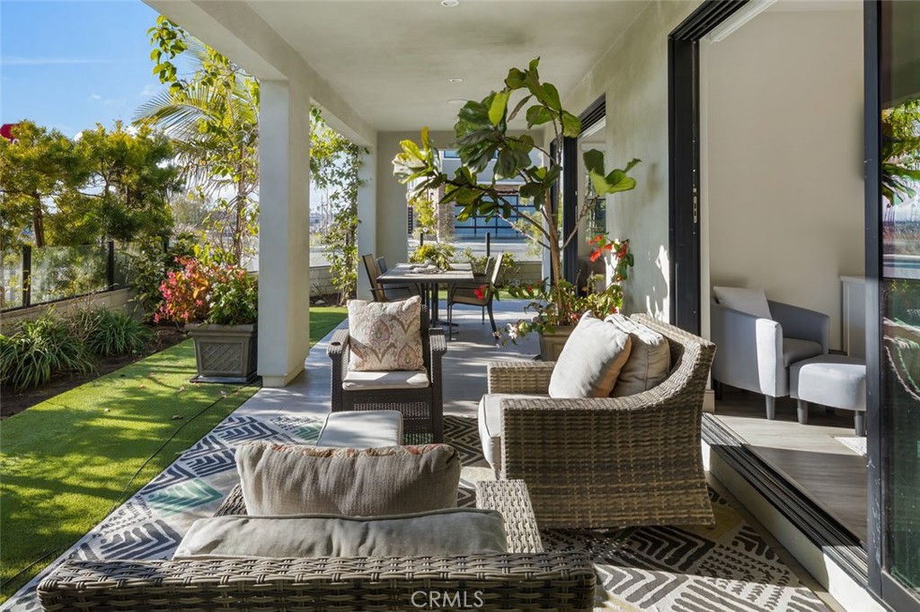 10 Ocean Place