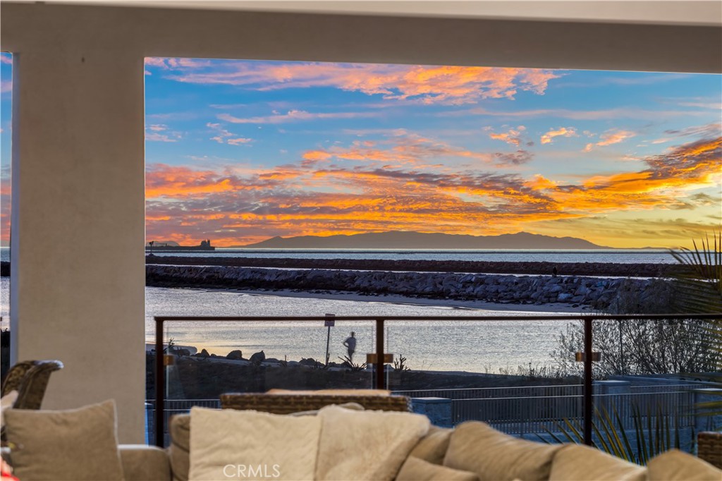 10 Ocean Place