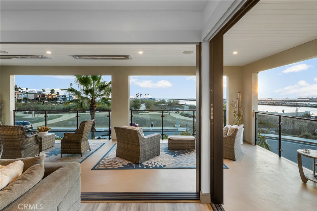 10 Ocean Place