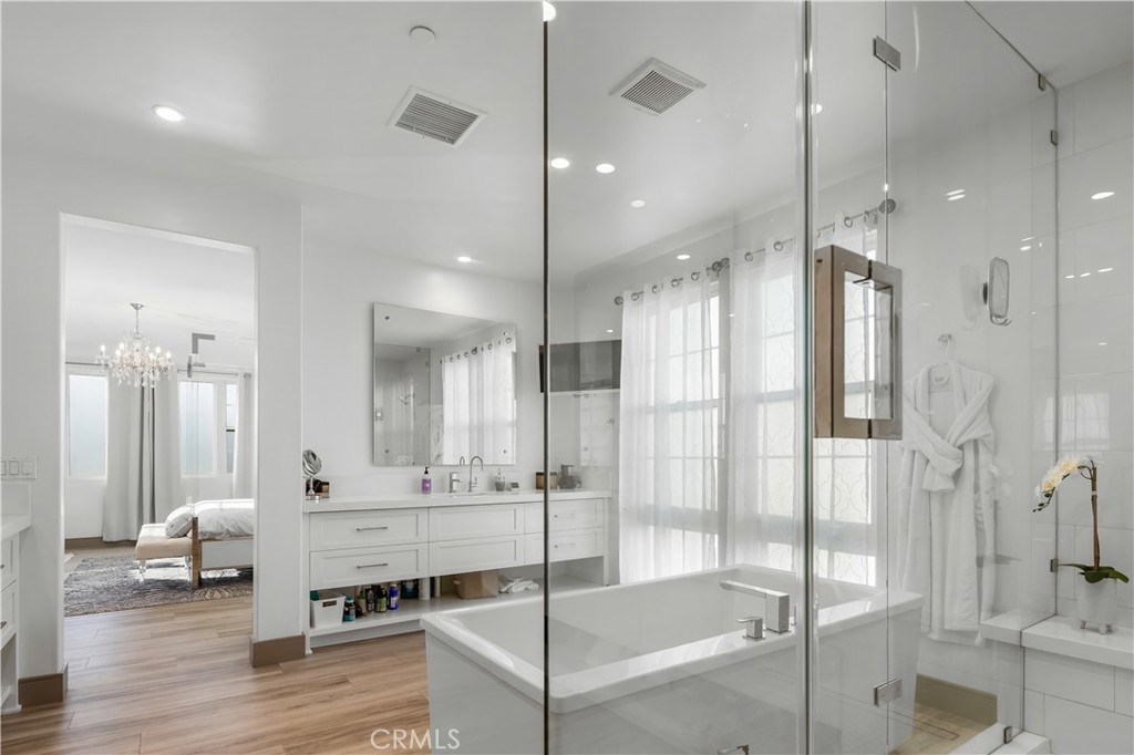10 Ocean Place