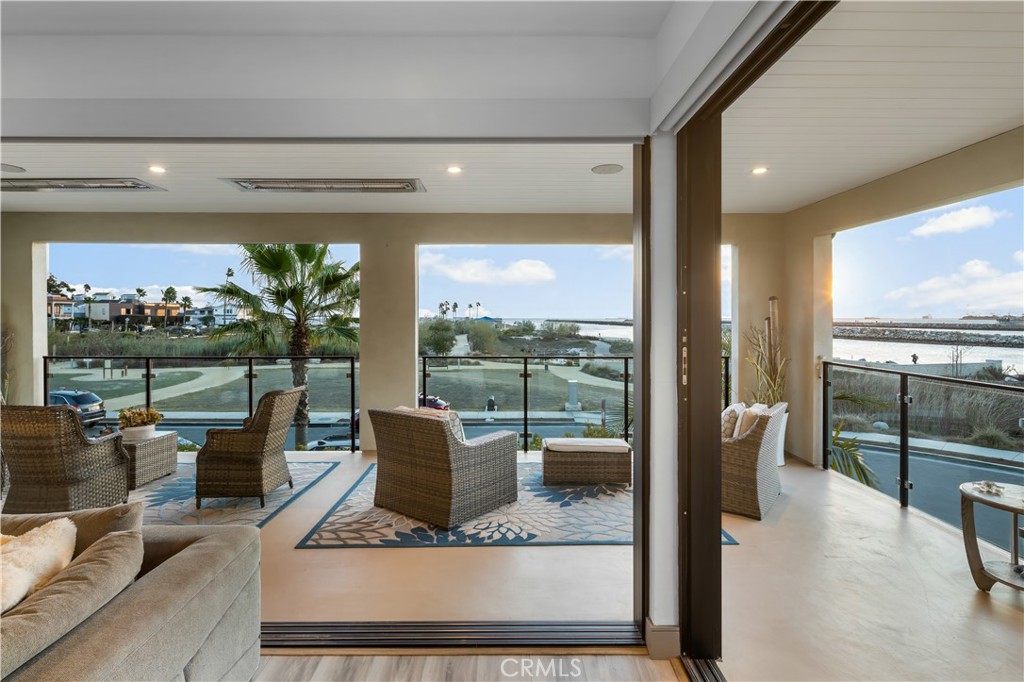 10 Ocean Place