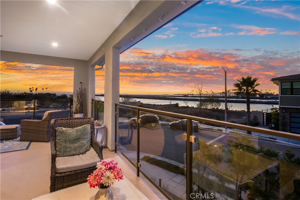 10 Ocean Place