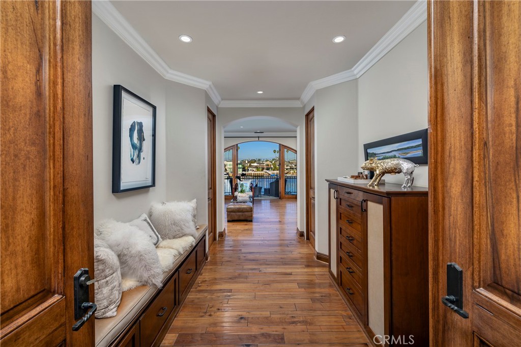 5519 E Ocean Boulevard