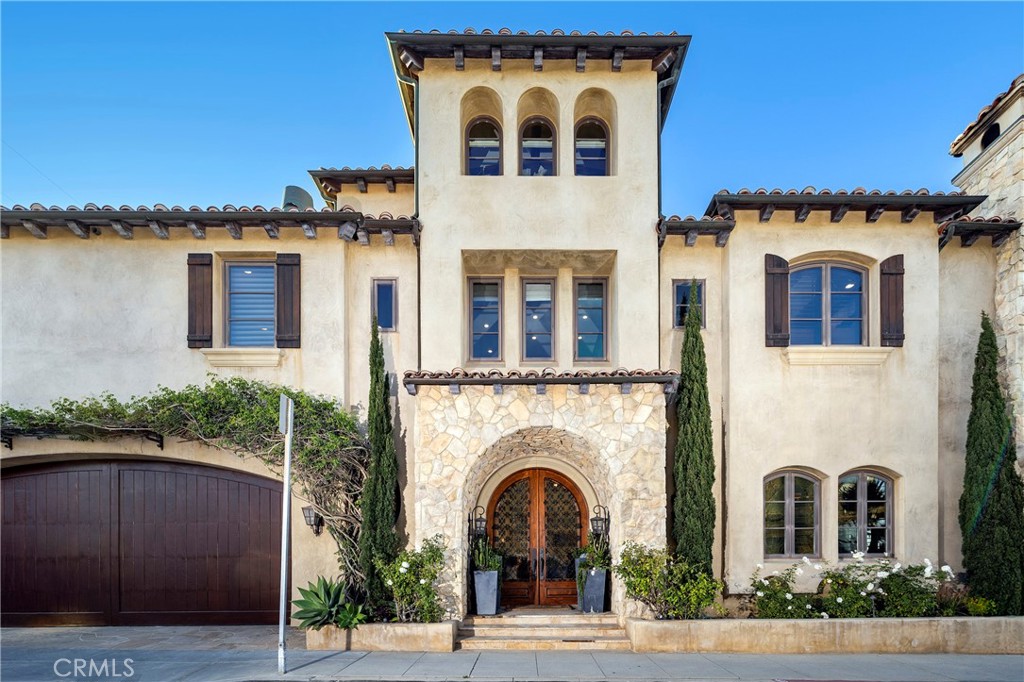 5519 E Ocean Boulevard