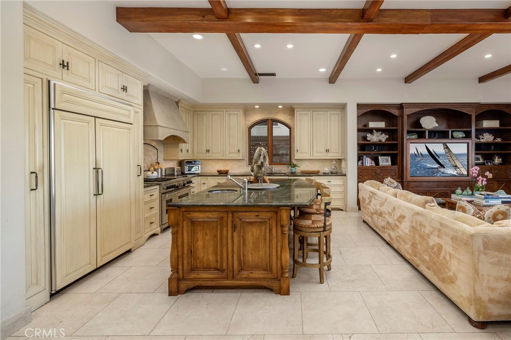 5519 E Ocean Boulevard