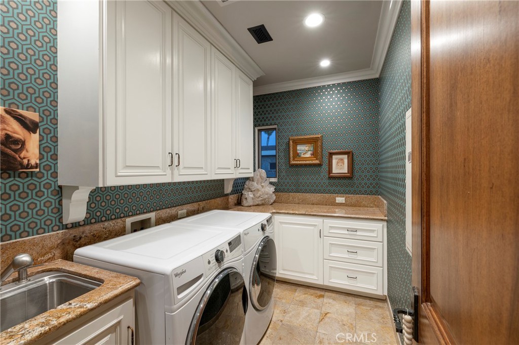 5519 E Ocean Boulevard