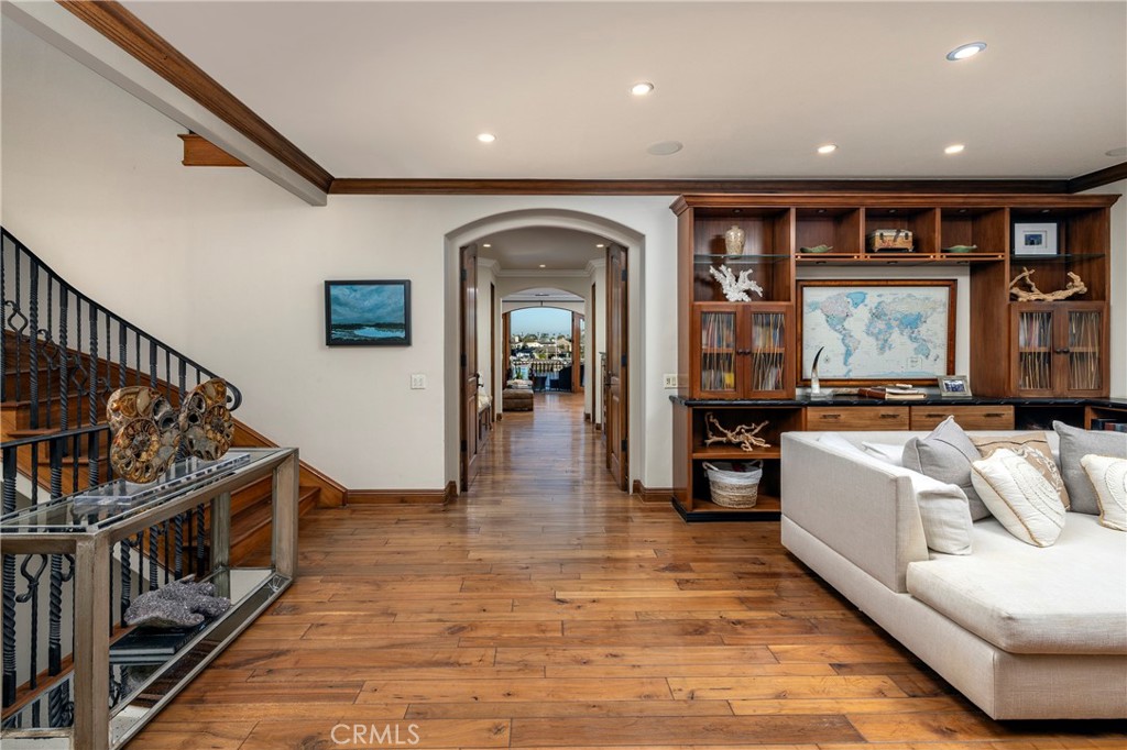 5519 E Ocean Boulevard