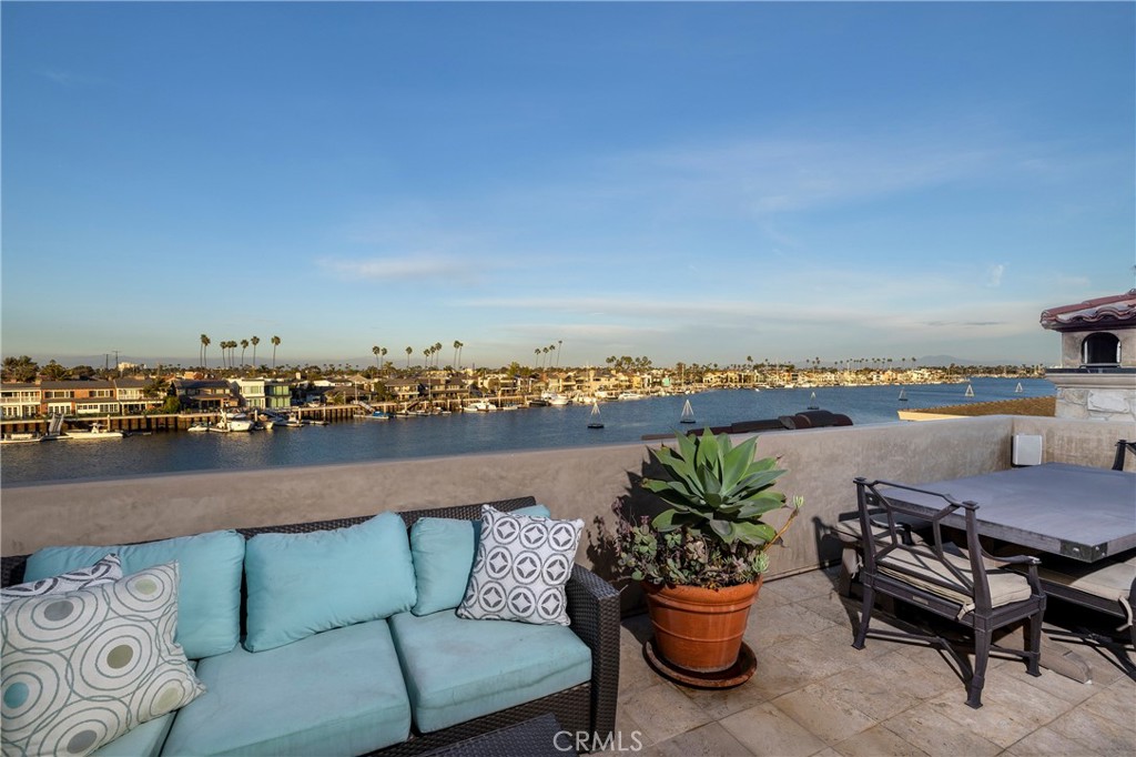 5519 E Ocean Boulevard