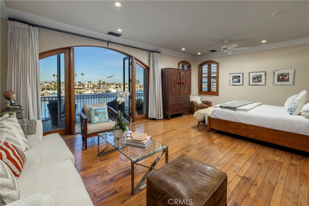 5519 E Ocean Boulevard