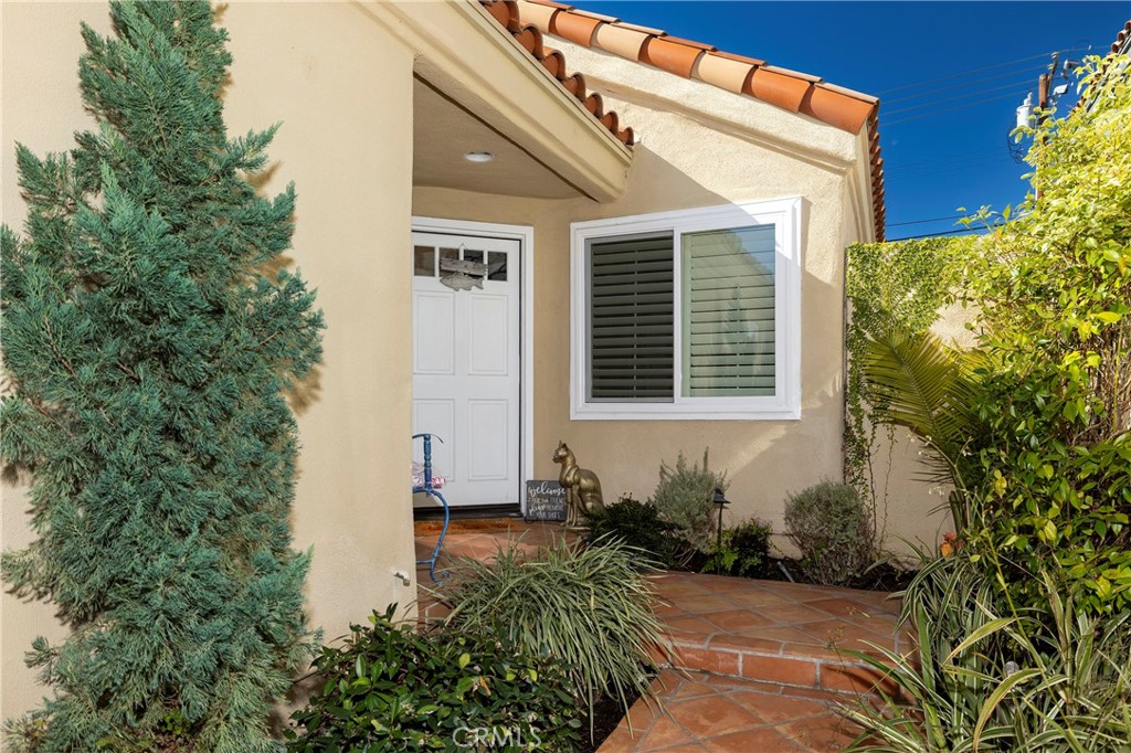 85 Pelican Court
