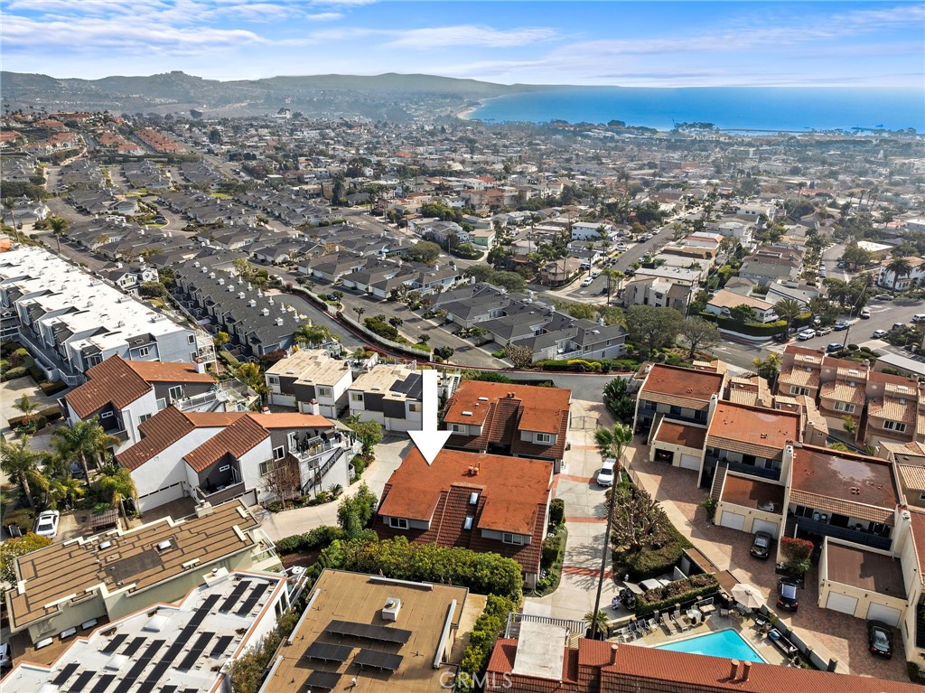 33672 Blue Lantern Street 6