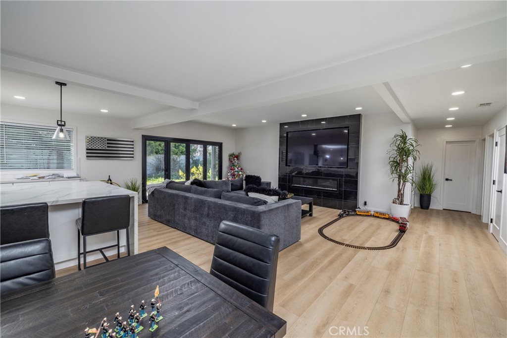 21091 Inferno Lane
