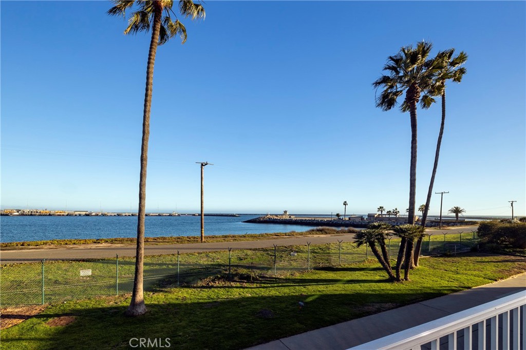 1627 Seal Way