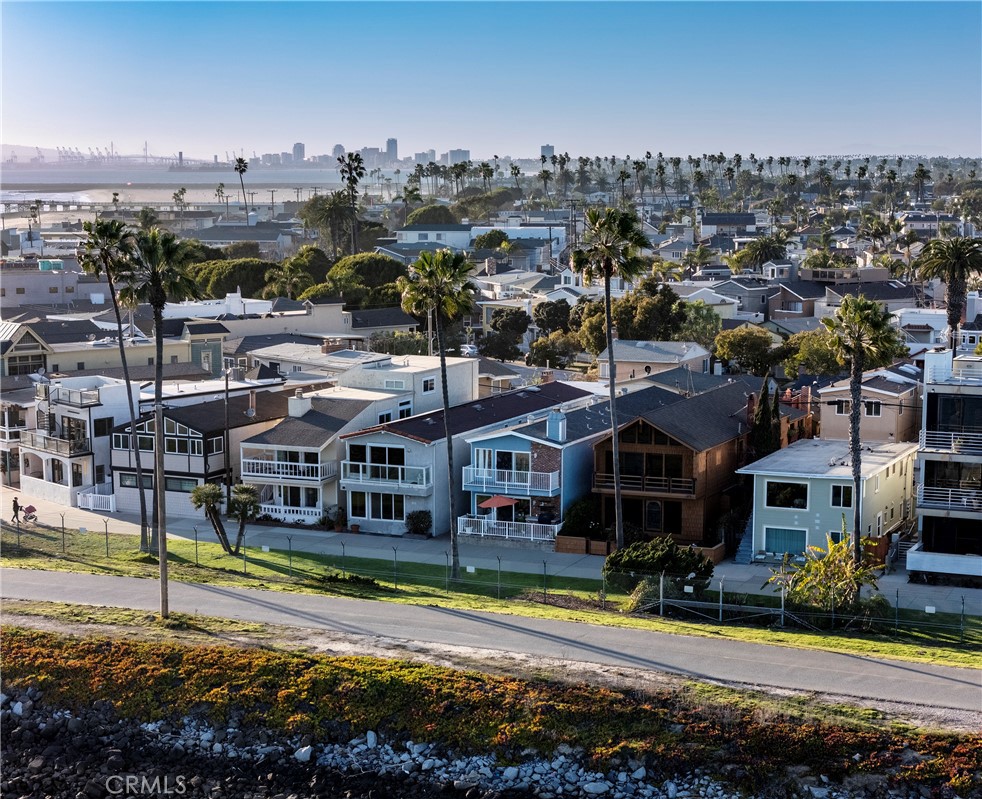 1627 Seal Way