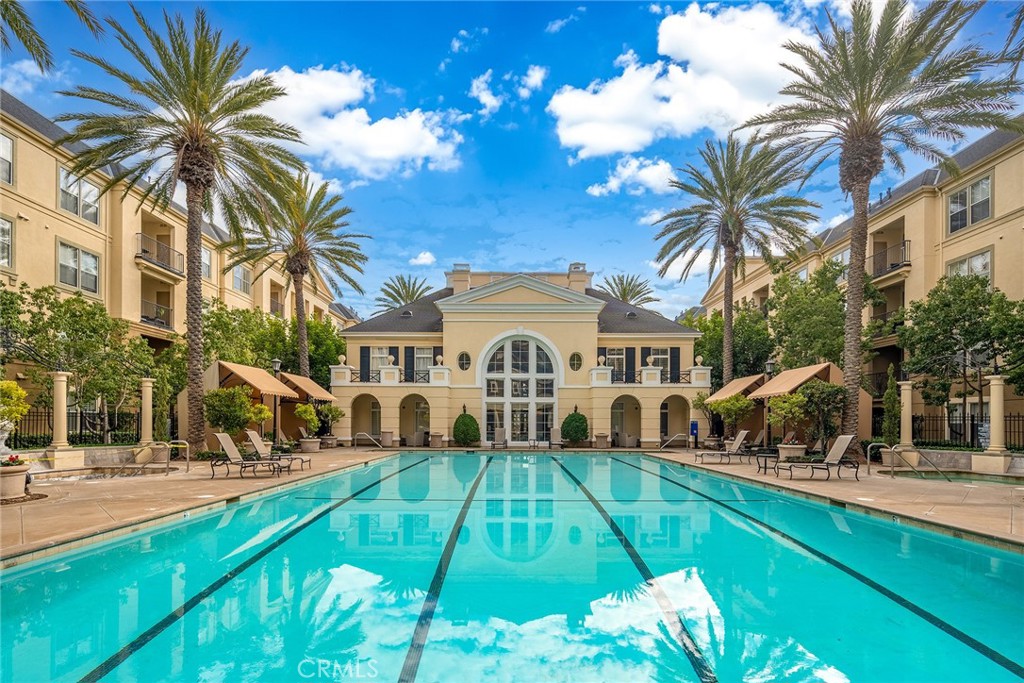 2424 Watermarke Place