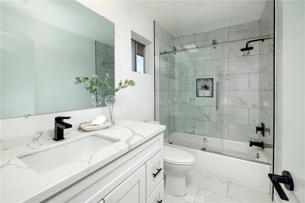 24877 Nueva Vista Drive 23