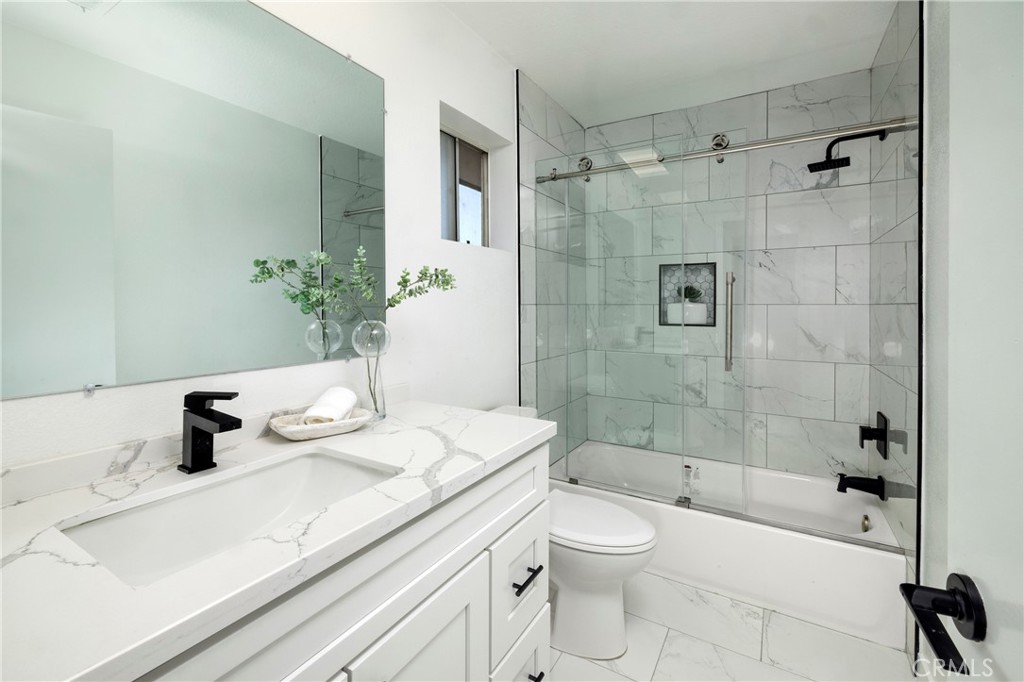 24877 Nueva Vista Drive 23