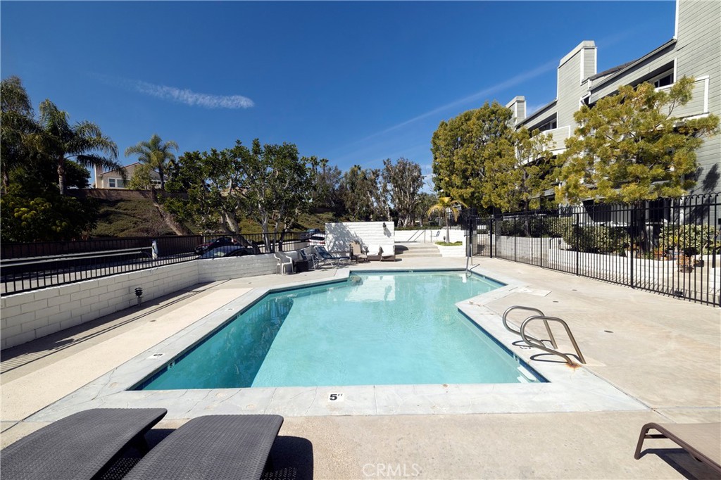 24877 Nueva Vista Drive 23