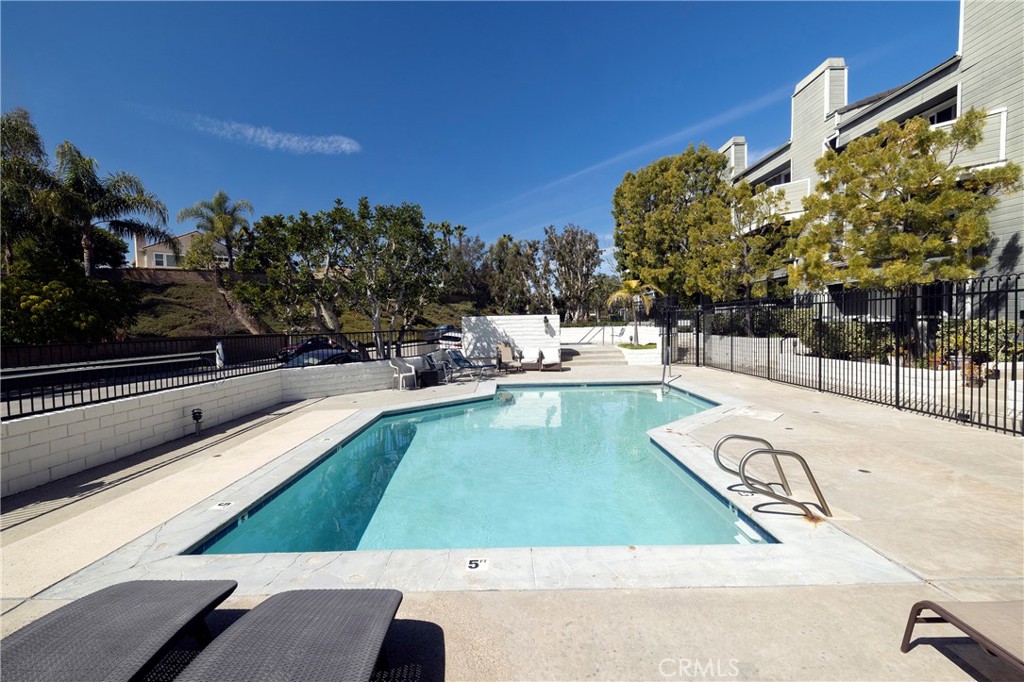 24877 Nueva Vista Drive 23