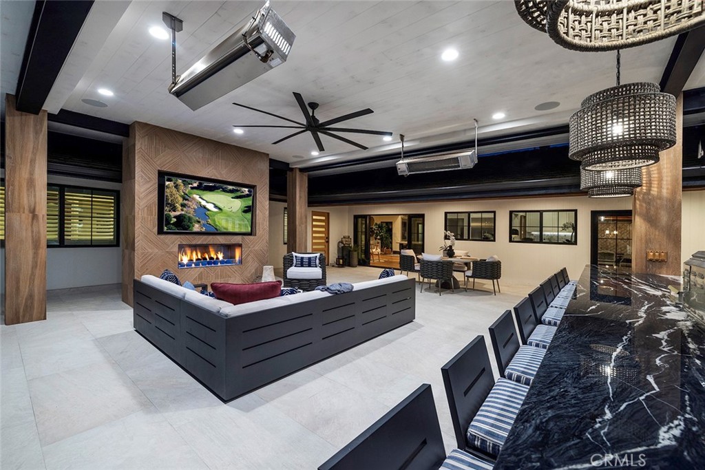 18821 Ridgeview Circle