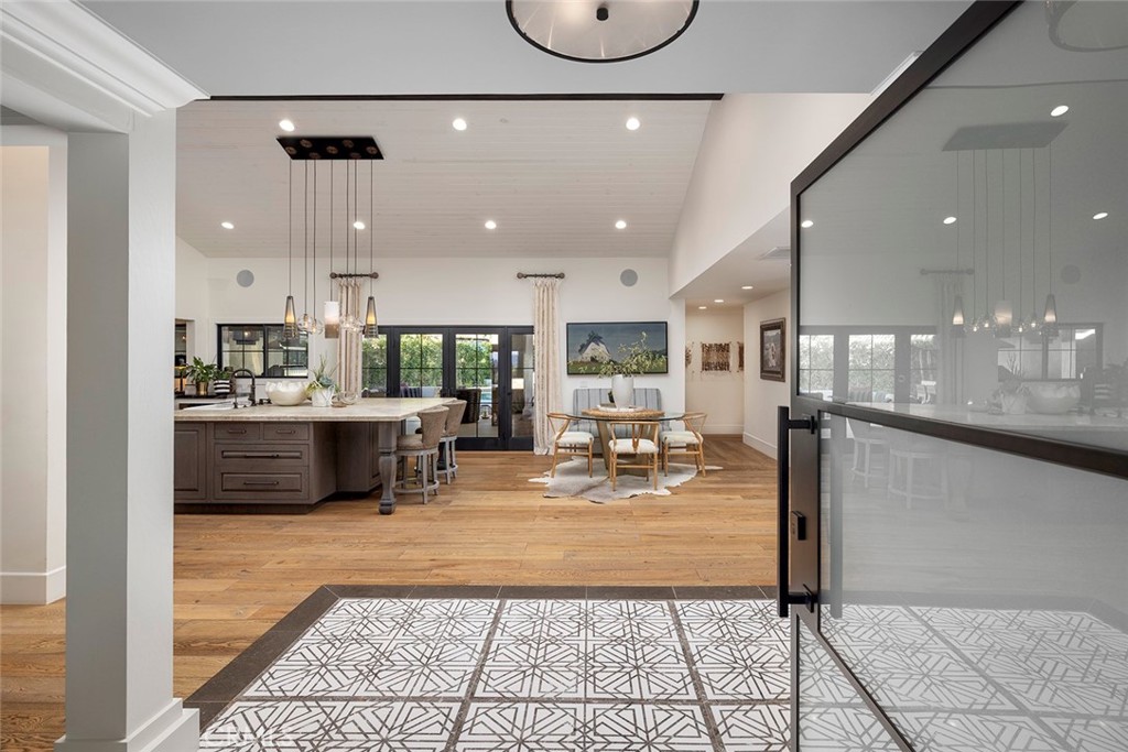 18821 Ridgeview Circle