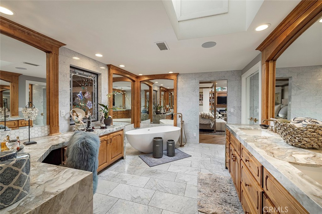 18821 Ridgeview Circle