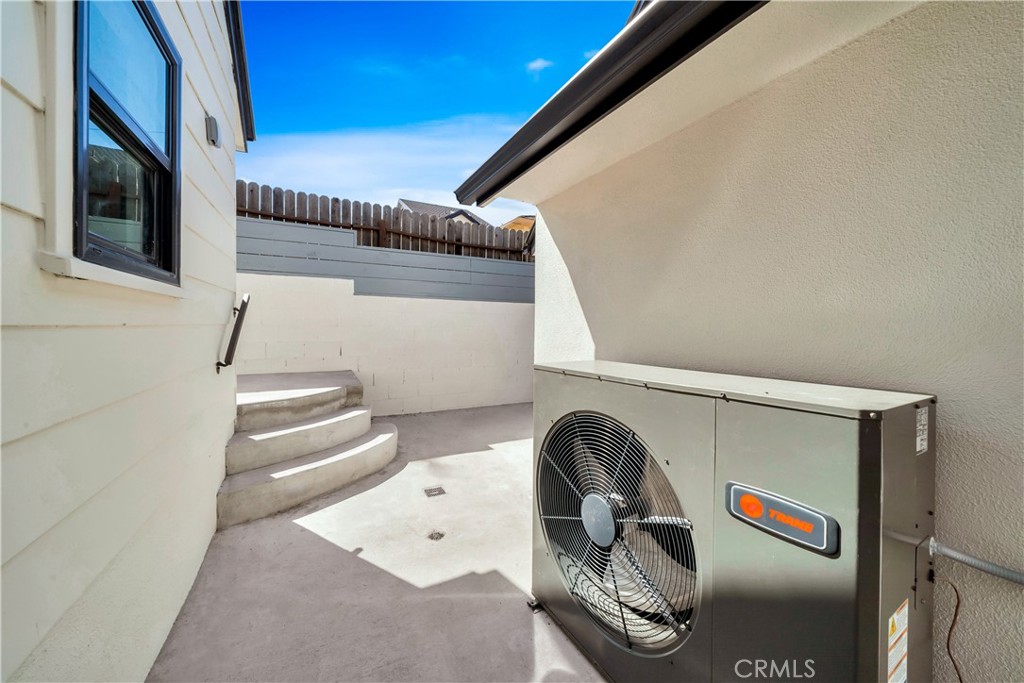 1603 Sunnyside Terrace