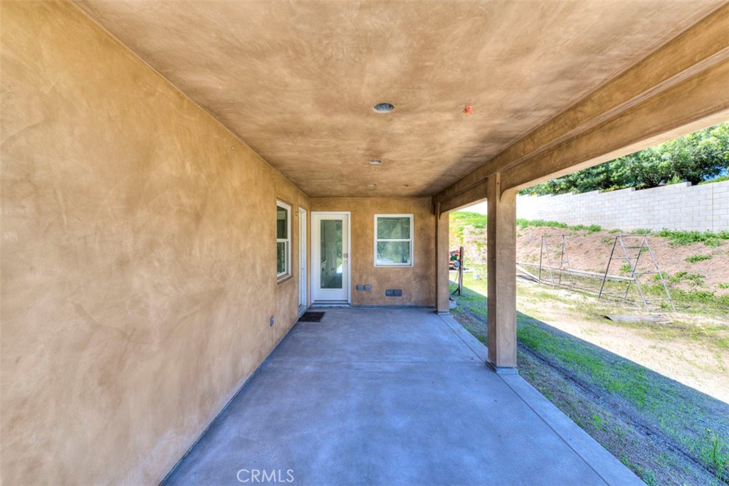 16592 Artesian Hills Ct