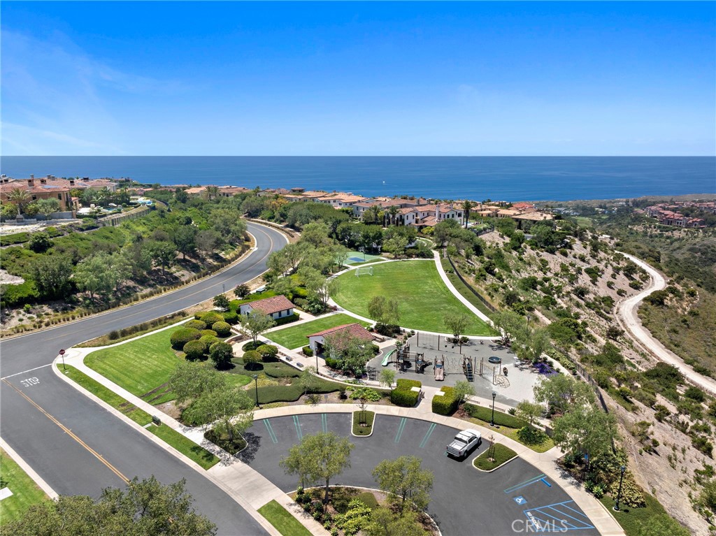 8 Whalers Bluff