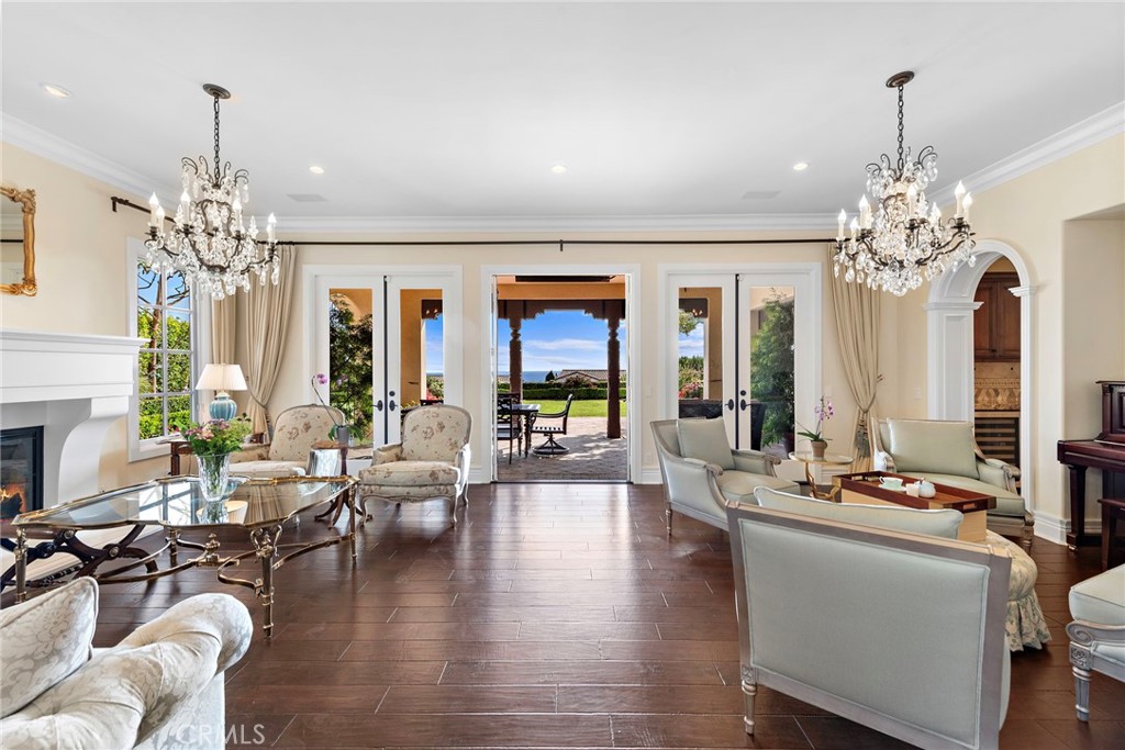 8 Whalers Bluff