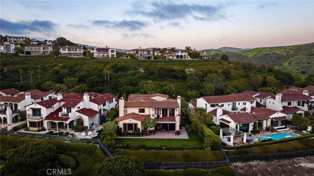 8 Whalers Bluff