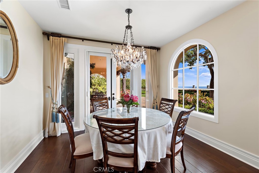 8 Whalers Bluff