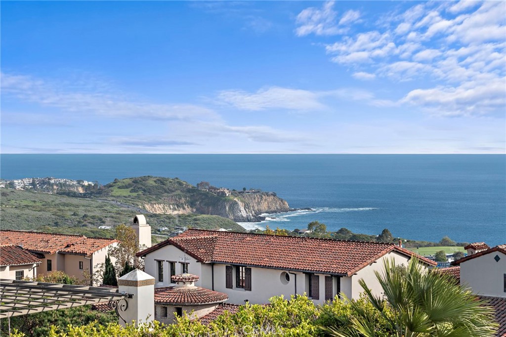 8 Whalers Bluff