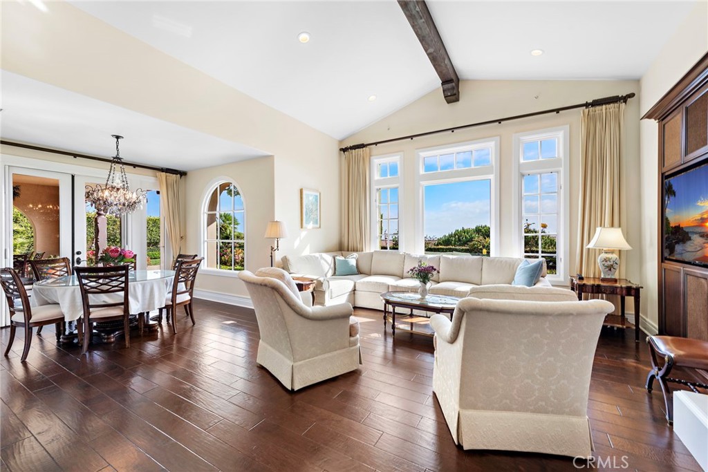 8 Whalers Bluff