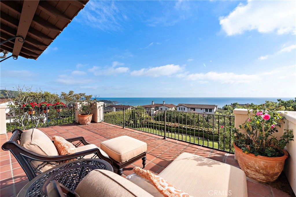 8 Whalers Bluff