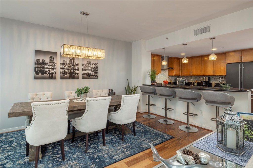 400 W Ocean Boulevard 902